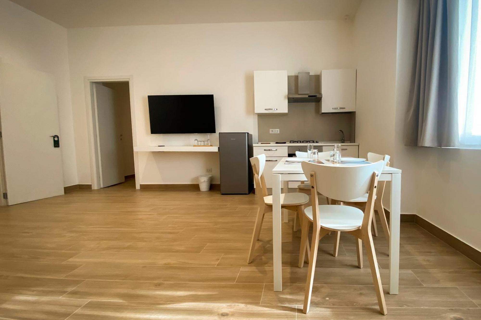 Monumental Luxury Rooms Caserta Buitenkant foto