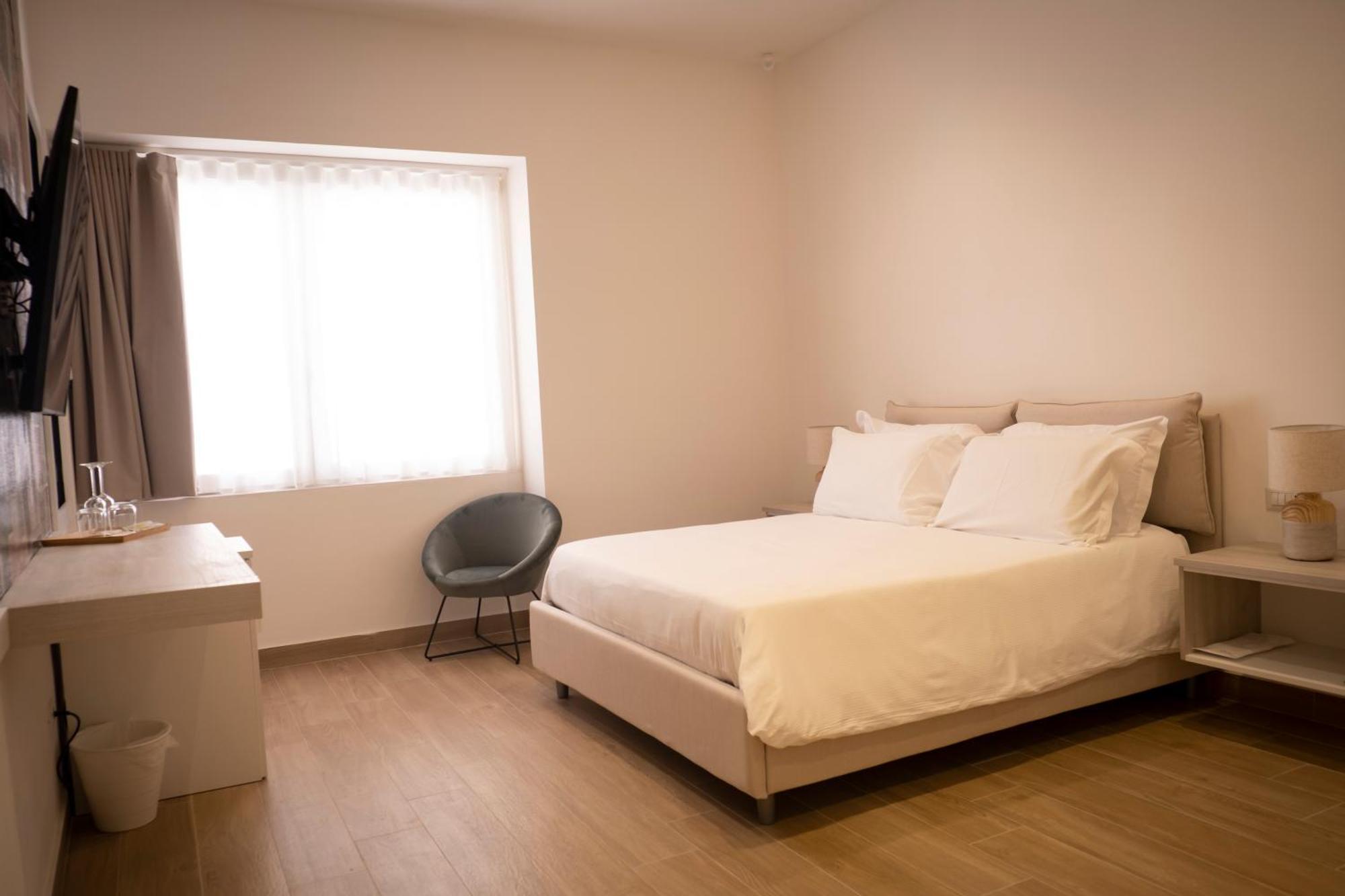 Monumental Luxury Rooms Caserta Buitenkant foto